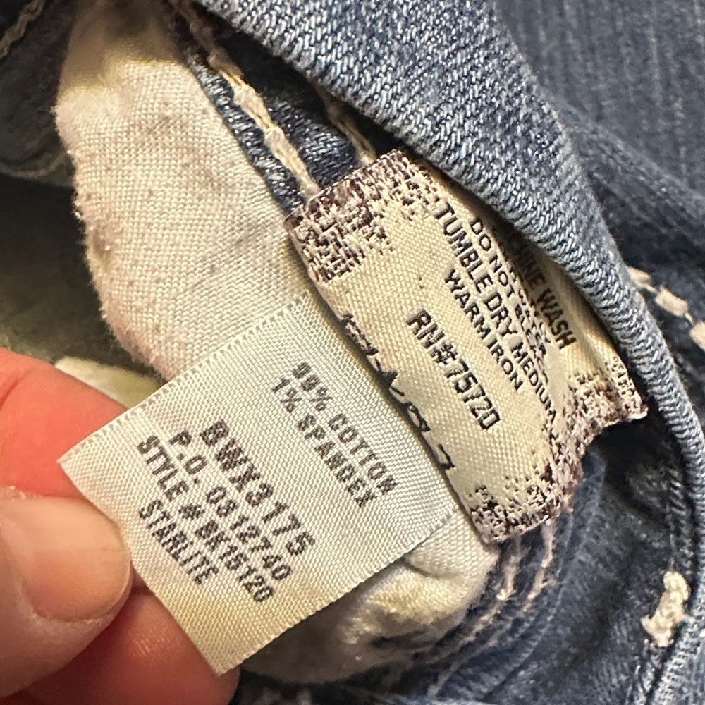 763.   BKE Starlite Blue Cropped Jeans with White Stitching size 26 - Picture 5 of 11
